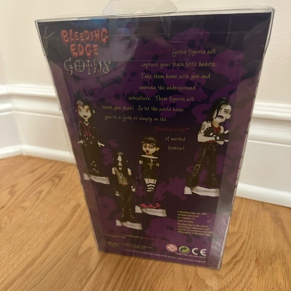 NWT Bleeding Edge Goths MORBIDA Series 1 Goth Punk HORROR Figure 2003 - Picture 5 of 5